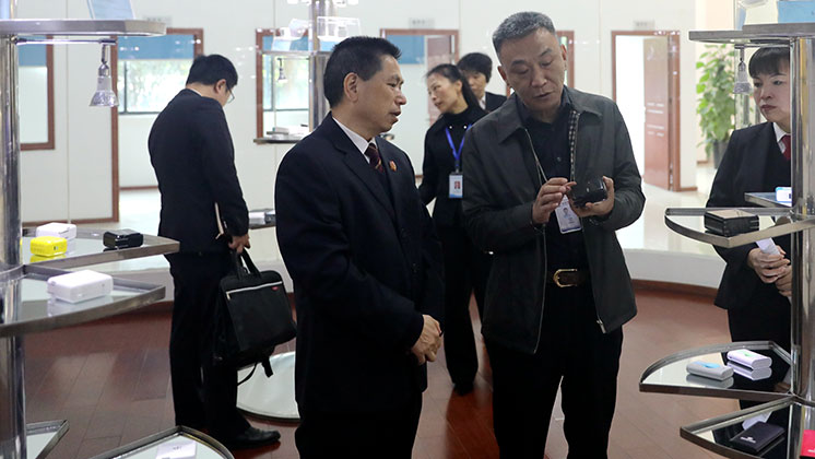 “送法進企業(yè)、服務(wù)自貿(mào)區(qū)”——市中級人民法院為炬神電子提供優(yōu)質(zhì)司法服務(wù)